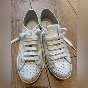 Camper Uno women’s sneakers